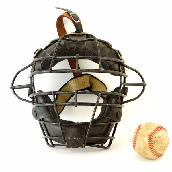 Vintage Baseball Catchers Face Mask with Black Metal Grid, Leather Str –